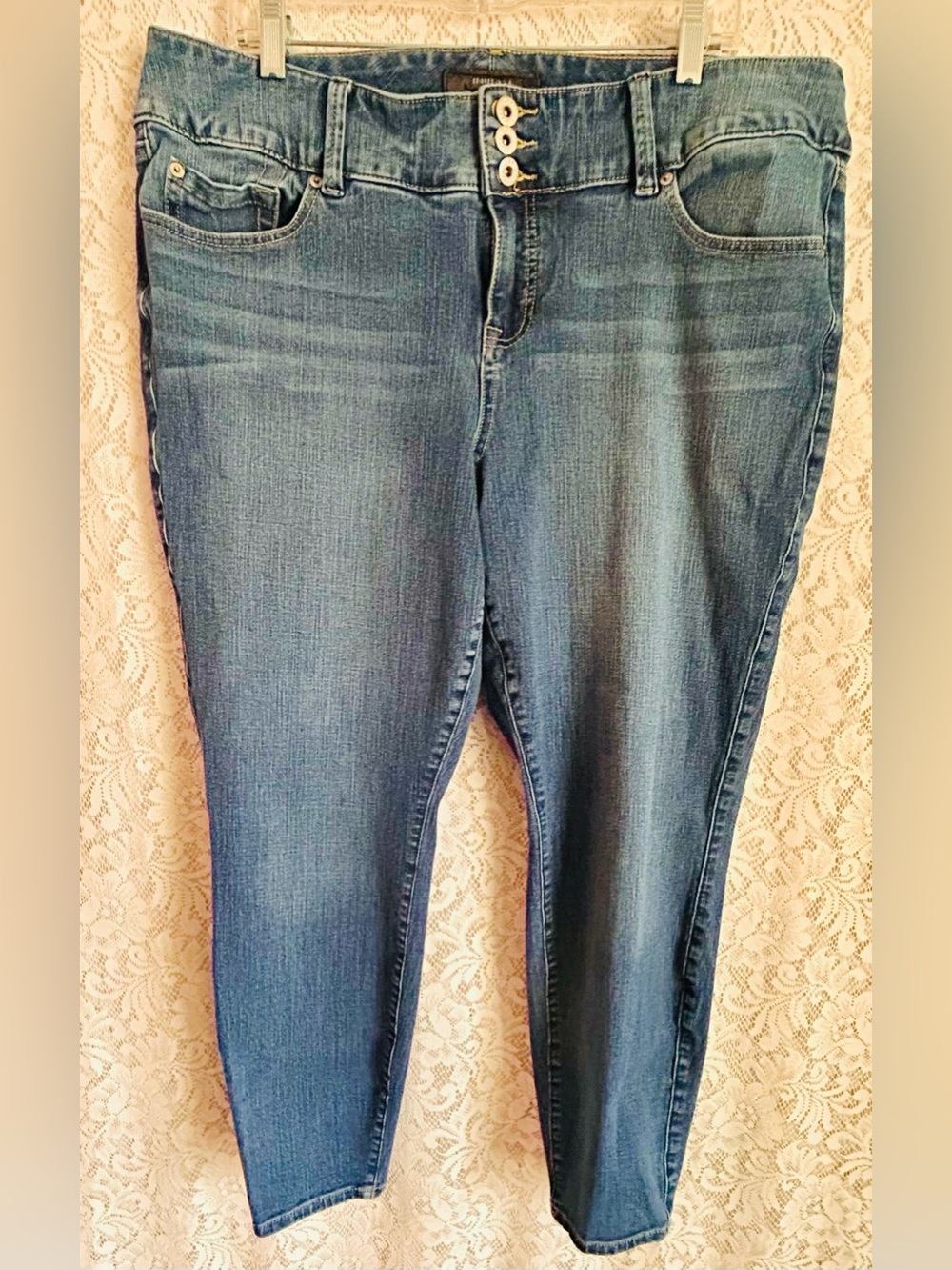 Torrid Premium Jegging Jeans Womens 20R Medium Wash High Rise Button Fly Stretch